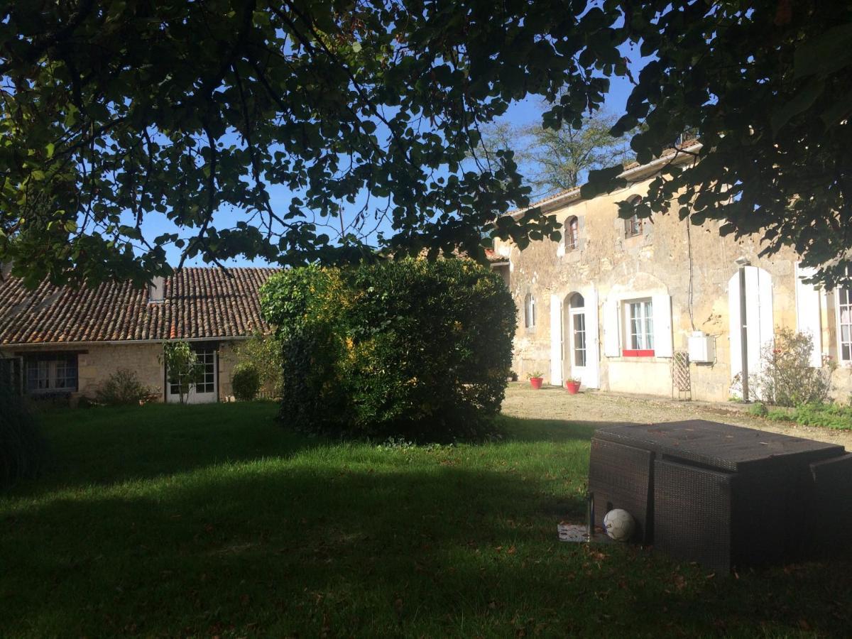 Bed and Breakfast Les Demeures De La Laigne Allas-Bocage Екстер'єр фото
